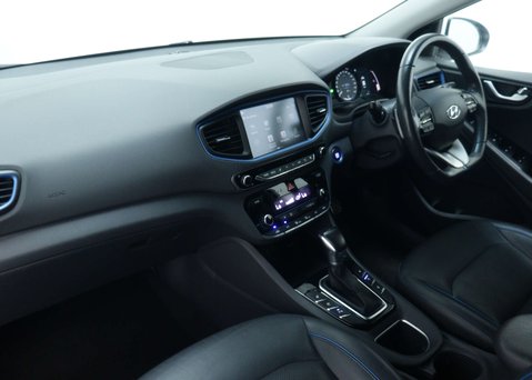 Hyundai IONIQ 1.6 h-GDi GPF Premium SE Hatchback 5dr Petrol Hybrid DCT Euro 6 (s/s) (141 46