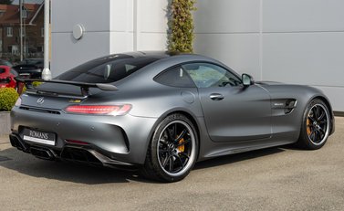 Mercedes-Benz AMG GT R PREMIUM 4
