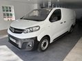 Vauxhall Vivaro 3100 75kWh Dynamic Auto L2 H1 6dr (7.4kW Charger) 3