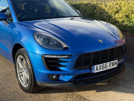 Porsche Macan 2.0 Macan Semi-Auto 4WD 5dr 6