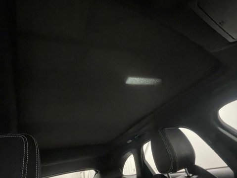 Jaguar F-Pace 2.0 F-PACE R-Sport AWD D Auto 4WD 5dr 30