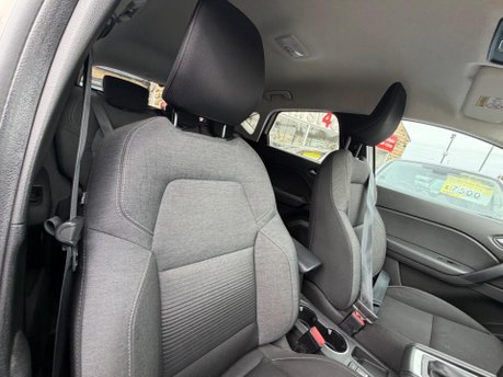 Renault Captur ICONIC TCE EDC 10