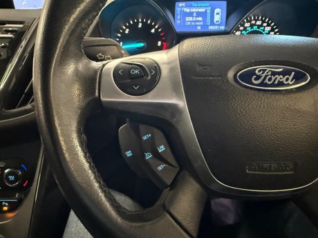 Ford Kuga 2.0 TDCi Titanium AWD Euro 5 5dr 16