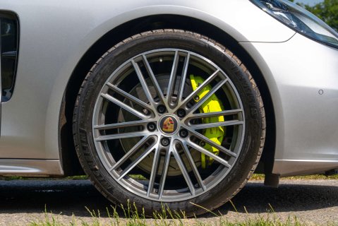 Porsche Panamera 4 E-Hybrid Platinum Edition 5