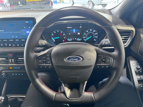 Ford Focus 1.0T EcoBoost ST-Line Euro 6 (s/s) 5dr 16