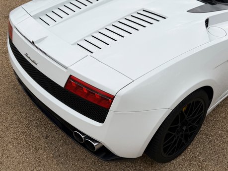 Lamborghini Gallardo LP560-4 Spyder 23