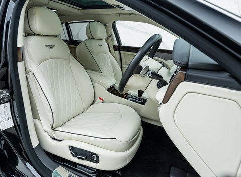 Bentley Mulsanne V8 SPEED 14
