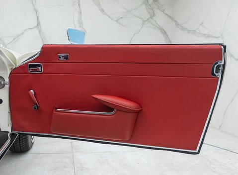 Mercedes-Benz 280 SL W113 Pagoda 42