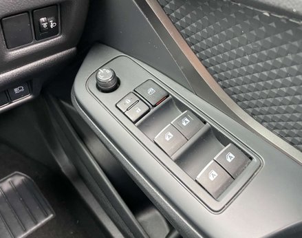 Toyota C-HR 1.8 C-HR Icon HEV CVT 5dr 51