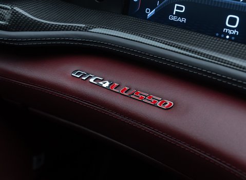 Ferrari GTC4 Lusso V12 TAILOR MADE 30
