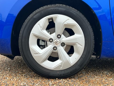 Suzuki Swift MOTION 4