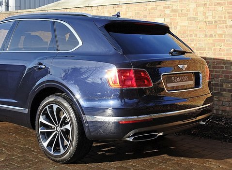 Bentley Bentayga 9