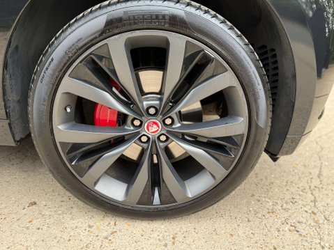 Jaguar F-Pace 3.0 F-PACE S AWD D Auto 4WD 5dr 44