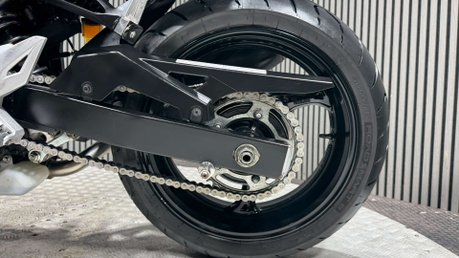 Suzuki GSR750 2013 ONLY 9K STUNNING EXAMPLE LONG MOT NAKED 750CC 30