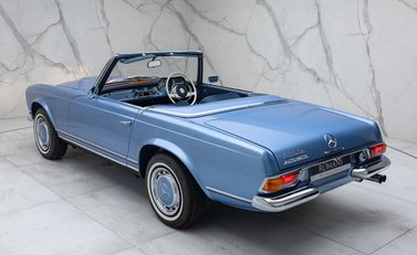 Mercedes-Benz 280 SL W113 Pagoda 15