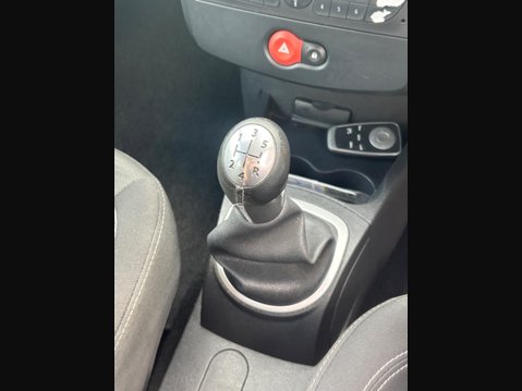 Renault Clio 1.2 TCe Dynamique Euro 4 5dr 16