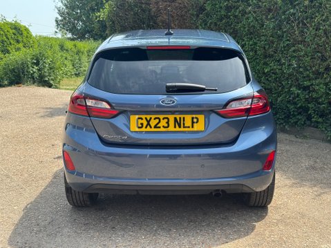 Ford Fiesta TITANIUM X 6
