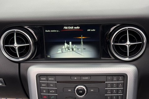 Mercedes-Benz SLC SLC 250 D AMG LINE -£35 ROAD TAX -PAN ROOF -£35 ROAD TAX -2 OWNERS 40
