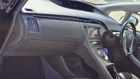 Toyota Prius 1.8 VVT-h T Spirit Hatchback 5dr Petrol Hybrid CVT Euro 5 (s/s) (136 ps) 7