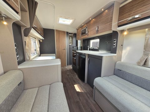 Swift Eccles 530  12