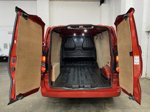 Ford Transit Custom 320 LIMITED L2H1 P/V ECOBLUE 7