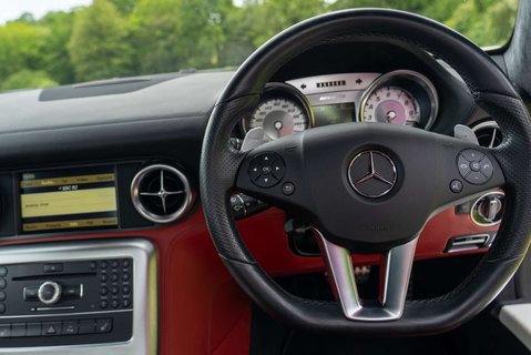 Mercedes-Benz SLS Coupe 12