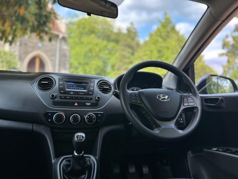 Hyundai i10 SE 16
