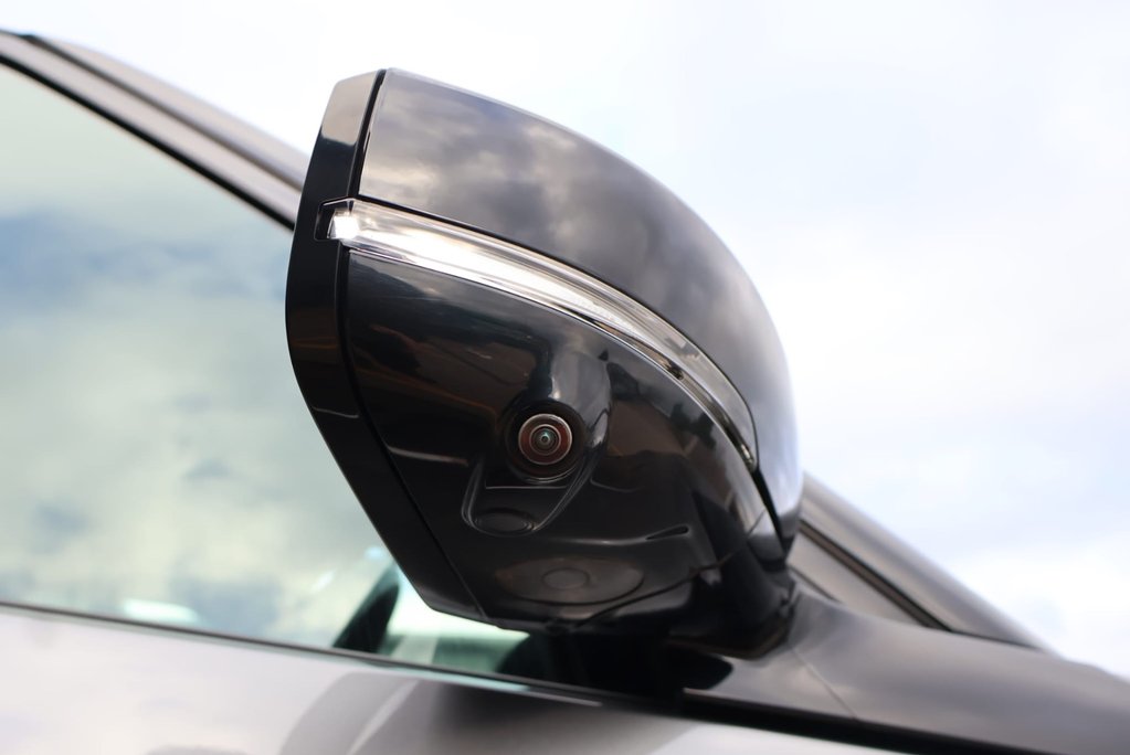 Land Rover Discovery R-DYNAMIC HSE MHEV COMMERCIAL GENUINE REAR SEATS  22 WHEELS BLACK ROOF  19