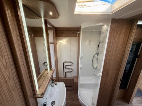 Coachman Laser 650 20