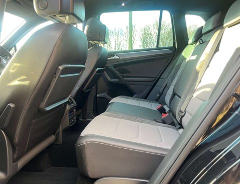 Volkswagen Tiguan 2.0 Tiguan R-Line Tech TDI Semi-Auto 5dr 39