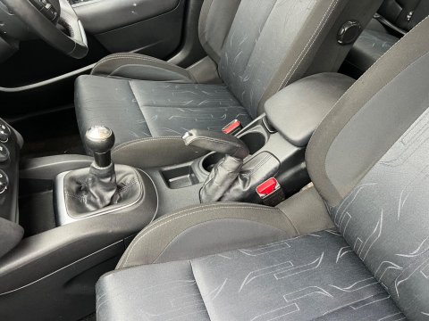 Citroen C4 VTR PLUS HDI 40