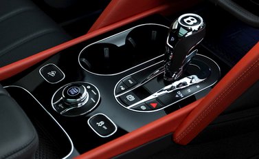 Bentley Bentayga V8 S 21