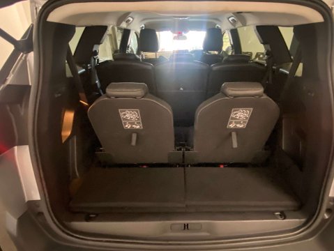 Peugeot 5008 1.2 5008 Allure Premium PureTech S/S 5dr 32