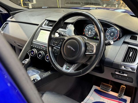 Jaguar E-Pace 2.0 E-Pace R-Dynamic HSE D AWD Auto 4WD 5dr 43