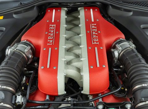 Ferrari GTC4 Lusso V12 41