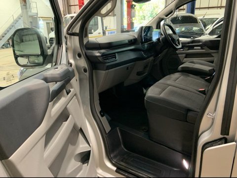 Ford Transit Custom 320 LIMITED L1H1 P/V ECOBOOST 14