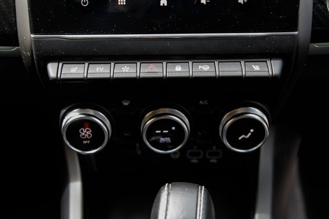 Renault Arkana E-TECH ENGINEERED 35
