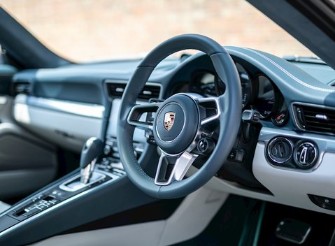 Porsche 911 (991.2) Carrera 11