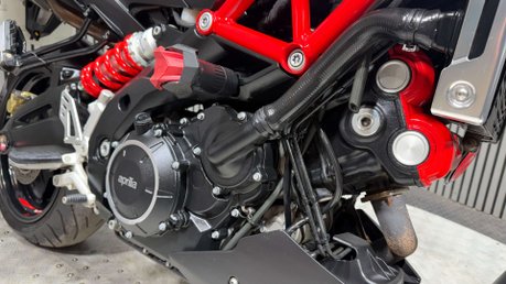 Aprilia Shiver 2018 16K GREAT RUNNING PROJECT BIKE SUPERMOTO 900CC 7