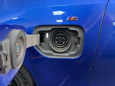 BMW 3 Series 2.0 330e 12kWh M Sport Saloon 4dr Petrol Plug-in Hybrid Auto Euro 6 (s/s) ( 53