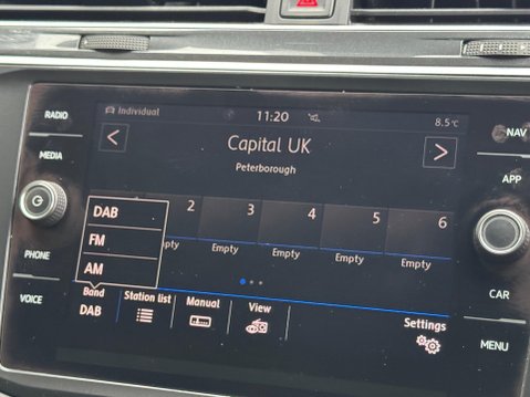 Volkswagen Tiguan 2.0 TDI SE Navigation DSG 4Motion Euro 6 (s/s) 5dr 20