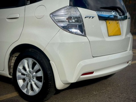 Honda Jazz 1.3h IMA HX Hatchback 5dr Petrol Hybrid CVT Euro 5 (102 ps) 37