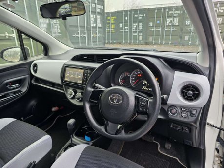 Toyota Yaris 1.33 Dual VVT-i Design Hatchback 5dr Petrol Multidrive S Euro 6 (99 ps) 20