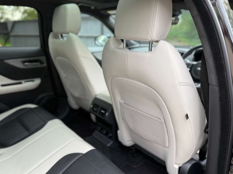 Jaguar F-Pace 3.0 F-PACE S AWD D Auto 4WD 5dr 67