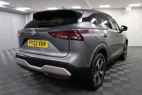 Nissan Qashqai DIG-T N-CONNECTA MHEV 19