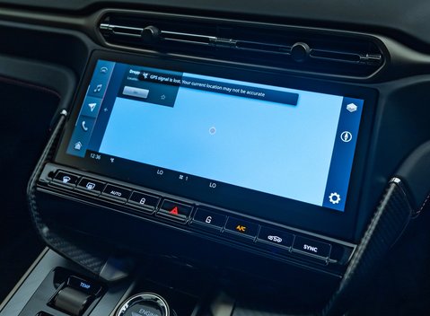 Aston Martin Vanquish V12 22