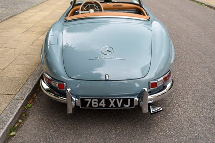 Mercedes-Benz SL 300 Roadster 20