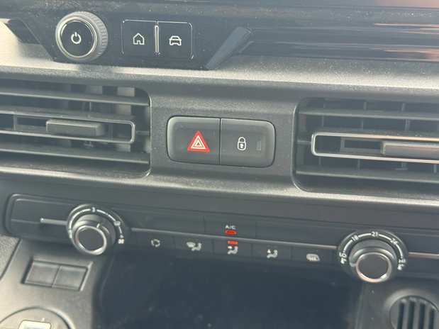 Vauxhall Combo Crew Cab LWB L2H1 Low Roof Prime Air Con Cruise Sensors Nav EURO 6 NO VAT 39