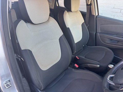 Renault Captur 0.9 TCe ENERGY Iconic Euro 6 (s/s) 5dr 10