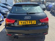 Audi A1 TFSI SPORT NAV 7